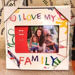 Prinz "I Love My Family" Colorful 4"x6" Photo Frame #5153-446, New in Box